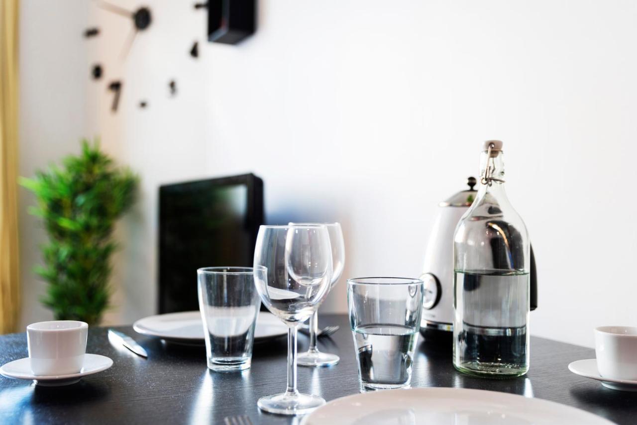 Appartement Entier - Le Mondrian - 1Ch Check-In 24H Villeurbanne Buitenkant foto